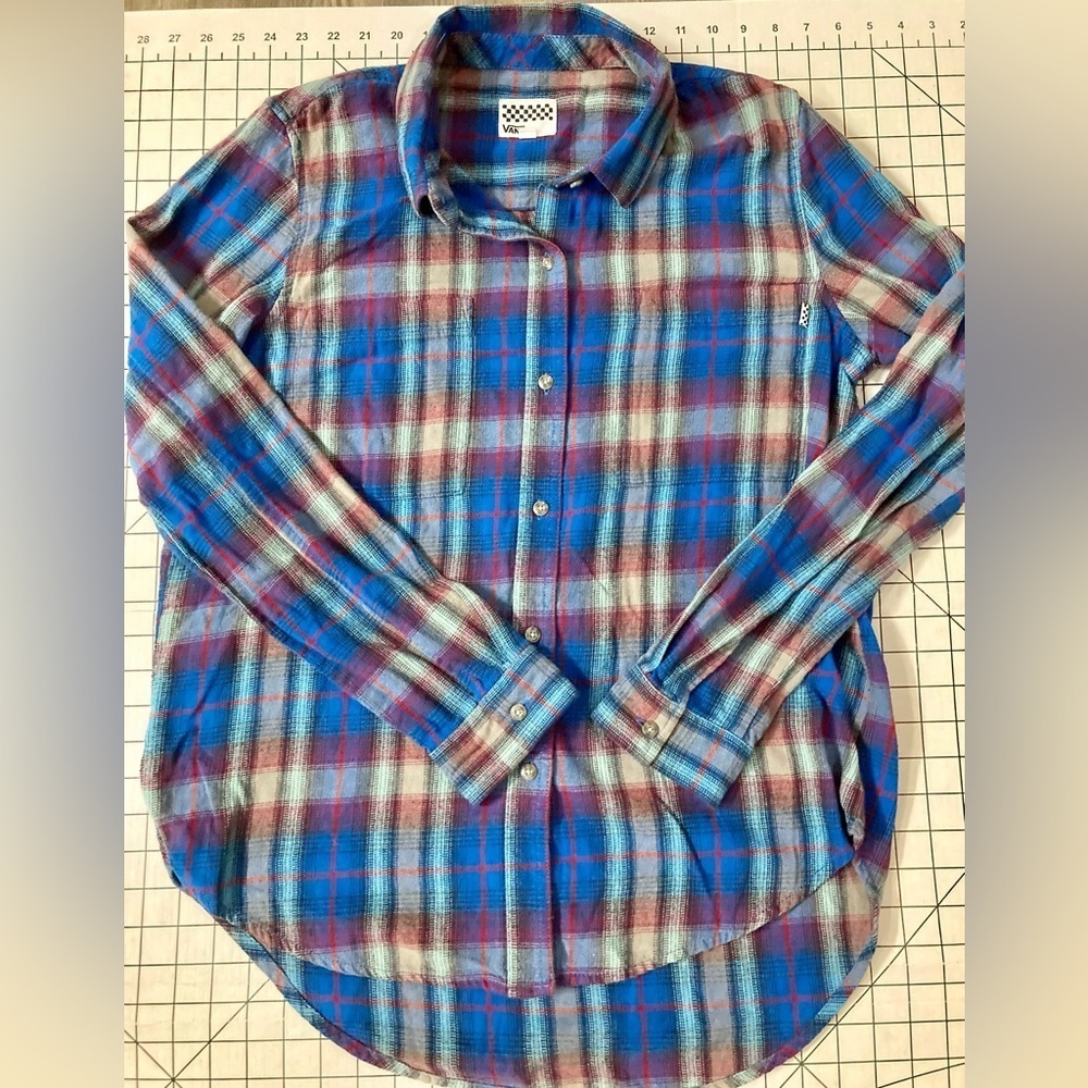 Vans Women’s XL Blue/Red Button Down Shirt - Picture 2 of 7